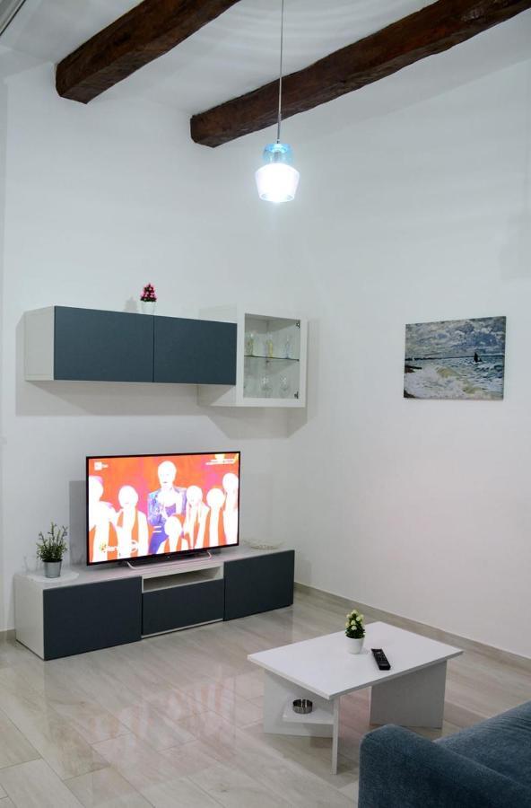 Al Teatro Verdi Luxury Apartment Салерно Экстерьер фото